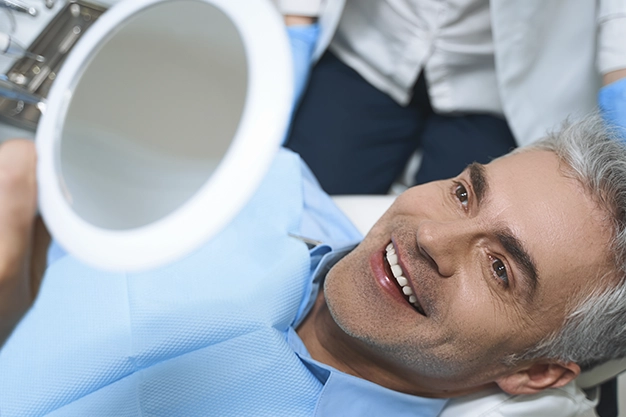 Implante Dentário